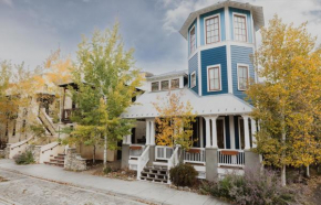 South Main Residences by Surf Hotel